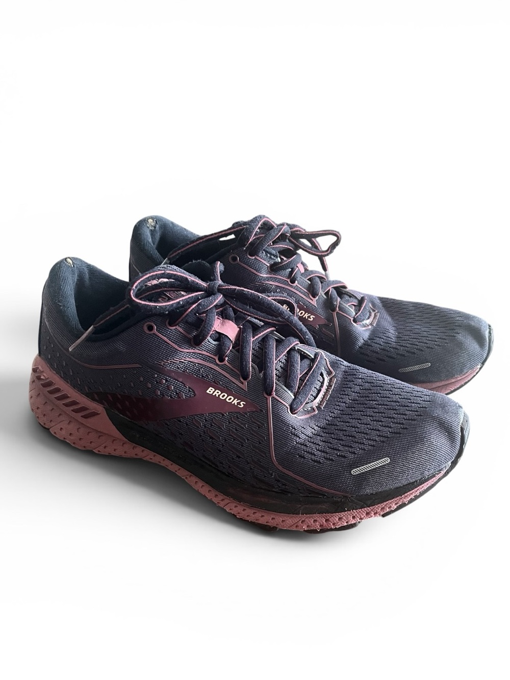 Brooks Women’s Running Shoes in Black and Rose